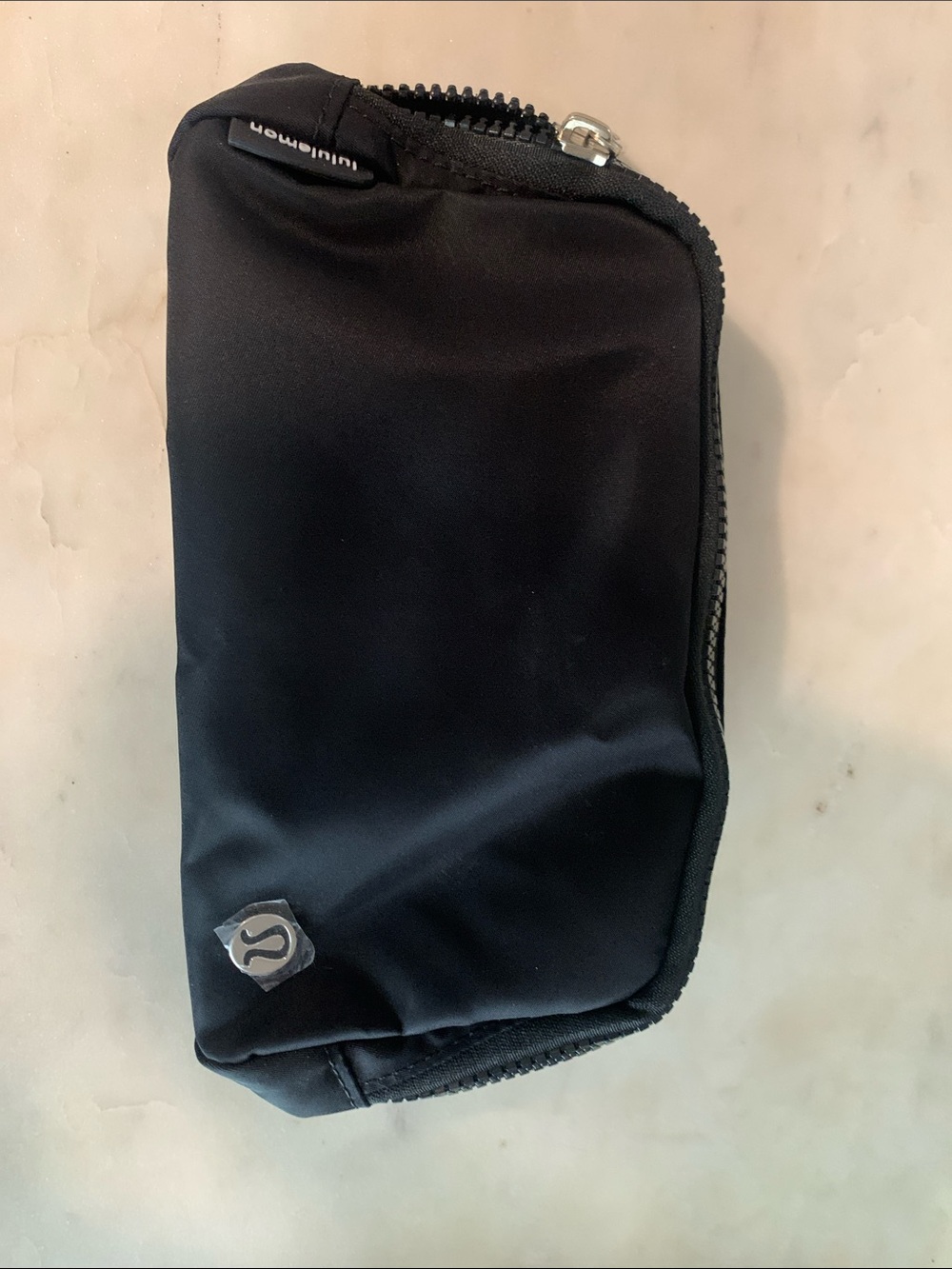 lululemon Black Everywhere Belt Bag Tag